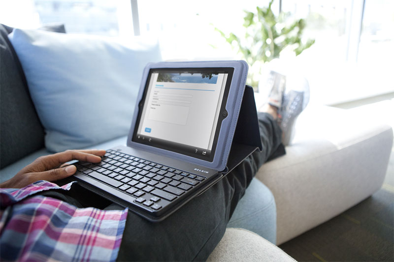 Logitech SLIM COMBO Tastiera Bluetooth per iPad Pro 10,5'' colore nero - Cavi e Accessori