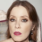 Suzanne Vega: Playing Solitude Standing and 99.9F
