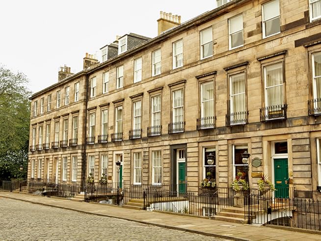 Nira Caledonia, Edinburgh