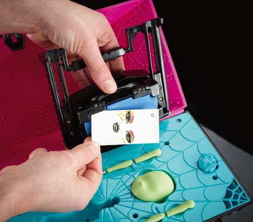 Monster High Create A Monster Lab : Amazon.co.uk: Toys & Games