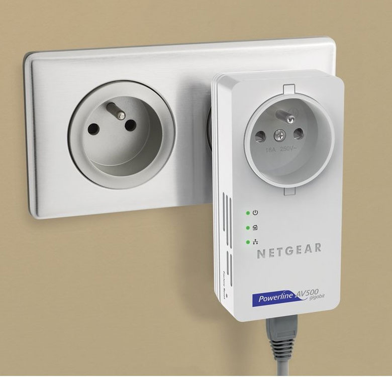 Netgear XAVT5601100FRS Pack de 3 Adaptateurs CPL Powerline