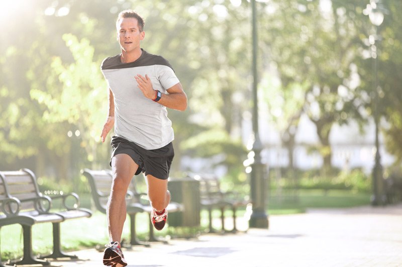 TomTom Montre GPS Runner Cardio Noir/Rouge (1RA0.001.00 ...