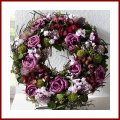 Tischkranz Blumenkranz mit Naturmaterialien und Textilblüten verwendbar auch als dekorativer Türkranz oder Wandkranz