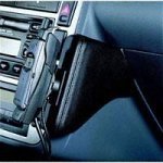 Mit einer Kuda Konsole haben Sie eine individuell durchdachte, voll aufliegende Konsole, die stabil an mehr als 2 Fixpunkten befestigt wird (siehe Einbauanleitung). Zur Befestigung der Konsole wird kein Kleber benötigt; dadurch hält sie dauerhaft.