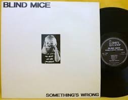 Preisvergleich Produktbild Something's Wrong