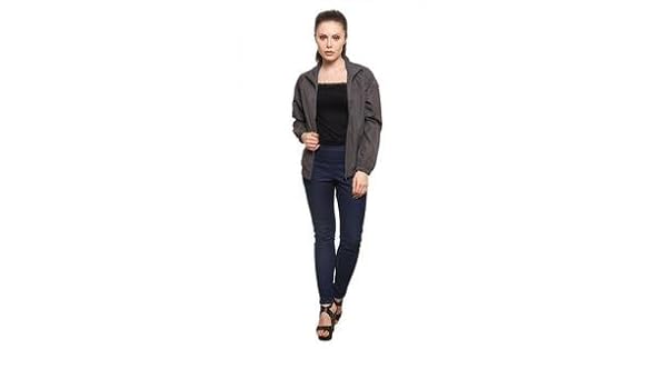 sporty smart casual