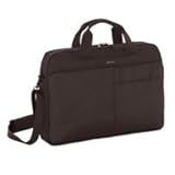 Cartera Bandolera Hombre Gabol Industry marron 1 Compartimento central con con cremallera y organizadores internos Un asa extensible para ajustar a tu medida y llevar como bandolera Con funda interna para IPAD de hasta 10 pulgadas Con espacio para portátiles de hasta 17.3 pulgadas Espacio para poner en el mango extensible de tu maleta Colores Disponibles: Negro o Marrón Medidas: 45x33x7 cm Material: Nylon