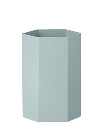 Ferm Living - Vase Hexagon Hellblau - pulverbeschichtetes Metall Ø 9 Höhe 15 cm