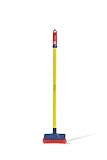 TOLO Kinder-Besen / Farbe: blau/gelb/rot/grün / Stahlrohrrahmen + Metallkopf / Höhe: 92 cm / Alter: ab 3 Jahre