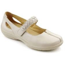 Hotter Shake Shoes Beige / Standard / 9