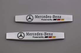 Preisvergleich Produktbild Mercedes Benz Kotflügel Metall Aufkleber 98 * 18 Alphamars TM