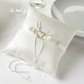 Contemporary Heart Ring Cusion