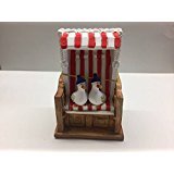 ca. 6 x 6 x 9 cm Poly Dio Spardose Möwen mit Mütze im Strandkorb Blau Weiß oder Rot Weiß (Weiß Blau)