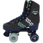 Posee rodamientos ABEC-5 y suspenciones de PU.