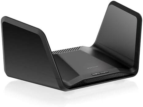 Router NETGEAR Nighthawk Tri-band WiFi 6E (RAXE300) funzioni di sicurezza, velocità Gigabit AXE7800 Wireless (fino a 7,8 Gbps), nuova banda da 6 GHz, 8 flussi coprono fino a 185 m2, 40 dispositivi