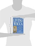 Image de Living Wicca: A Further Guide for the Solitary Practitioner