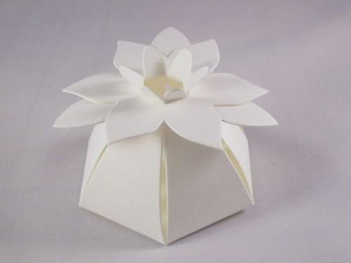 80 x Ivory Flower Top Wedding Favour Boxes