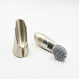 El peine de masaje láser de gran capacidad es un cepillo de reparación de cabello de mano perfecto. Utiliza láseres fríos infrarrojos de bajo nivel para activar el crecimiento sano y enérgico del cabello.