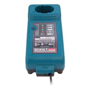 MAKITA DC1414T 7,2 V - 14,4 V NiMH-NiCd-Akku-Ladegerät ** UK-Stecker mit Adapter geliefert **