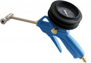 Preisvergleich Produktbild Reifenfüllpistole m.Manometer, Alligator