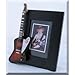 Produktbild ALAN JACKSON Miniatur Gitarre Foto Rahmen Country