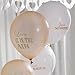 Produktbild Luftballons mit der Aufschrift "just married" & "love is in the air" in creme & gold - Inhalt 8 Ballons pro Packung - originelle Deko für Ihre Hochzeit