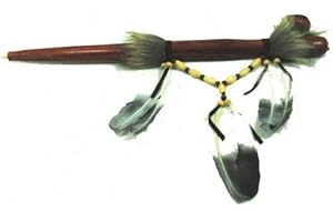 TERRAPIN TRADING Fair Trade 52cm Friedenspfeife Hand Geschnitzt Replica Native American Indian Feather