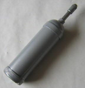 FUM Tools Mini Grease Gun 8 Oz Push Pompom Type Tools