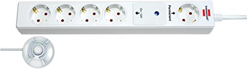 Brennenstuhl Eco-Line Comfort Switch, Steckdosenleiste 5-fach mit Fußschalter und 1,5m Kabel (1 x Permanent, 4 x Schaltbar - stromsparend) Farbe: weiß