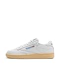 Moderner Look und bequeme Passform. Sneaker Club C 85 hat alles, was Damen Sneakers haben müssen.