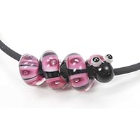 Anhänger, handgefertigt aus Glas, kleine Schlange schwarz, pink mit 4 mm Lochdurchmesser