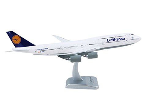 Preisvergleich Produktbild Boeing 747-8 Lufthansa Maßstab 1:200