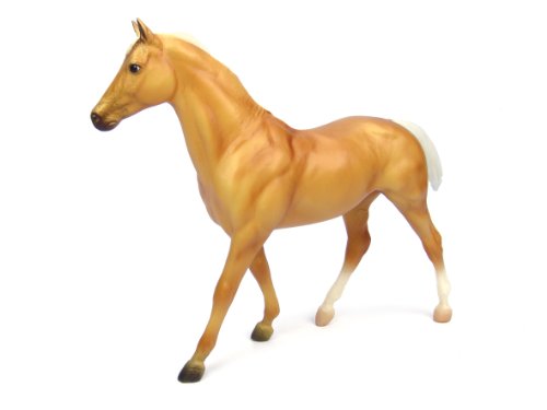 Breyer Classics Collection - Palomino Thoroughbred - 1:12 Scale - 932 - NEW