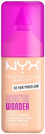 NYX Professional Makeup Fondotinta Soft Matte, Coprenza Modulabile, Tenuta Fino a 24H, Formula Arricchita con Acido Ialuronico, Guaranà e Vitamina C, Make Em Wonder Foundation, Fair Porcelain, 30 ml