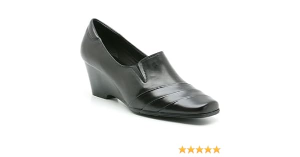 clarks bookworm shoes