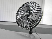 Miniventilator mit Saugfuß 12V, ideal für Auto und Camping - 3