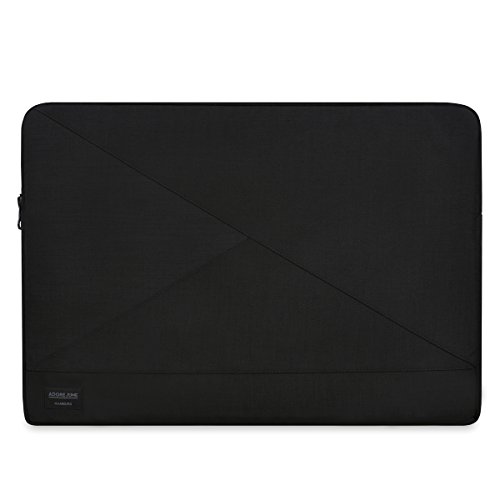 Adore June MacBook Pro 15 (2016) Hülle "Triangle" aus original Cordura in schwarz. Elegante Laptop-Tasche aus widerstandsfähigem Textil-Stoff für das Apple MacBook Pro Retina 15" mit Touch Bar (2016). Hochwertige Tasche als treuer Begleiter. Made in Europe.