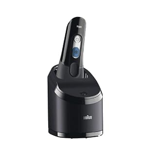 Braun CoolTec CT2s Wet and Dry Electric Foil Shaver - Image 2