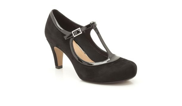 clarks chorus thrill