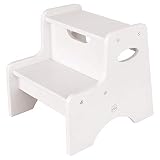Se puede usar para alcanzar objetos altos, o bien como asiento en cualquier lugar de la casa