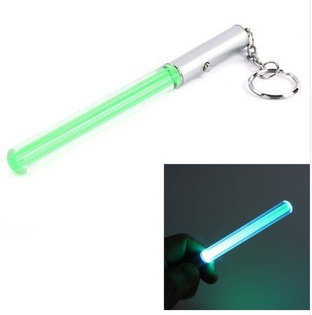 Preisvergleich Produktbild Unbekannt Lichtschwert grün Schlüsselanhänger mit Leuchteffekt