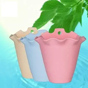 Delavala 2 Pack Indoor Outdoor Wall Mount Flower Planter, Durable Resin Plastic Wall Hanging Pots