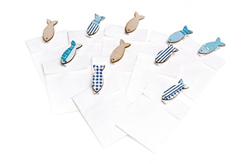 10 kleine weiße Gastgeschenktüten mit blauer Fisch Holzklammer als Tischkarten für Hochzeit, Taufe, Geburtstag, Kommunion; Mini Geschenktüten Größe: 5,3 x 7,8 cm - 2