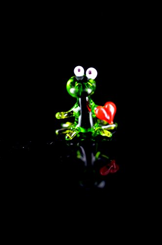 Grüner Frosch mini mit Herz – Figur aus Glas Grün – Glasfigur Deko Setzkasten Vitrine - 4