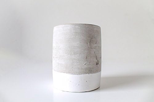 Azzavara 100% Natural Soy Candle, Clean Burning. Vanilla-Caramel Scent. With elegant and natural packaging gift