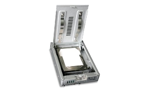Icy Dock EZConvert Pro MB982IP-1S-1 – 2,5 Zoll (6,4cm) zu 3,5 Zoll (8,9cm) SAS 12GBit SSD/HDD Konverter – Vollmetall - 7