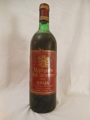 marques de caceres rouge 1973 - rioja Espagne: une bouteille de vin.