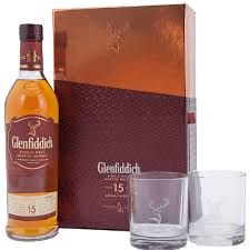 Preisvergleich Produktbild Glenfiddich 15 Year Old 70cl With 2 Glasses Gift Pack