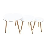 Die drei Tische bestehen aus jeweils einer weißen, runden Tischplatte und drei massiven Beinen aus Pinienholz - diese Farbkombination passt hervorragend in den angesagten skandinavischen Einrichtungsstil