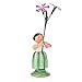 Produktbild Blumenmädchen mit Wiesennelke, Figur aus Holz, 11 cm, von DREGENO SEIFFEN – Original erzgebirgische Handarbeit, stimmungsvolle Dekoration
